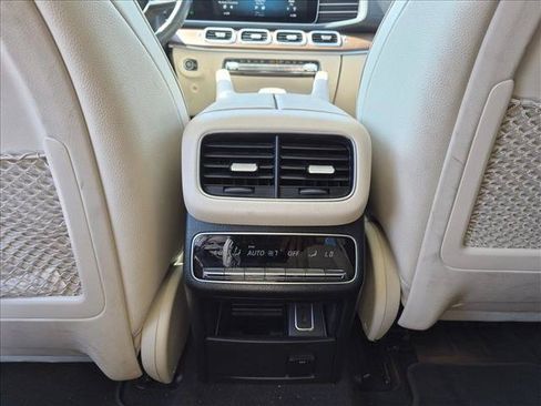 Used 2021 Mercedes-Benz GLS 450 4MATIC image 15