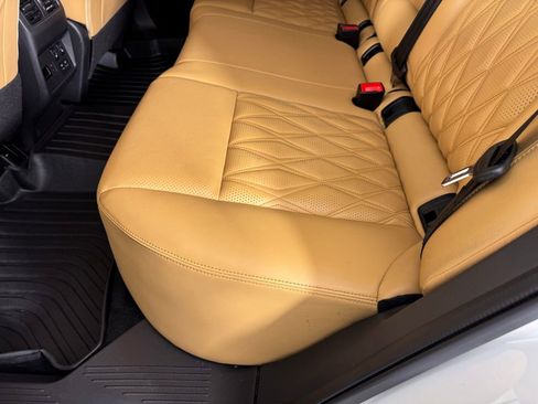 Used 2023 Nissan Rogue Platinum w/ Platinum Premium Package image 27