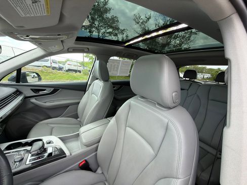 Used 2019 Audi Q7 2.0T Premium w/ Cold Weather Package AWD/4WD image 19