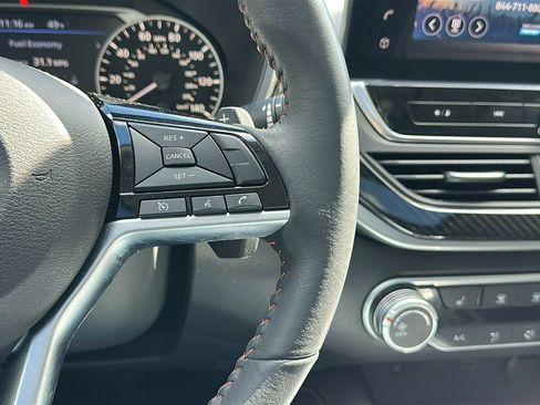 Certified 2023 Nissan Altima 2.5 SR w/ SR Premium Package image 17