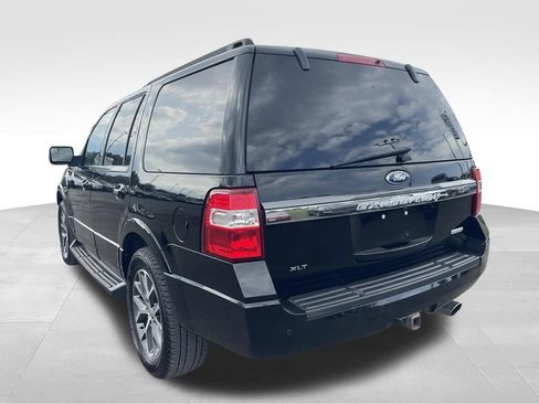 Used 2016 Ford Expedition XLT w/ Equipment Group 202A AWD/4WD image 17