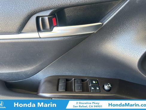 Used 2021 Toyota Camry LE FWD image 13