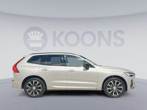Used 2023 Volvo XC60 B5 Plus w/ Protection Package Premier AWD/4WD image 17