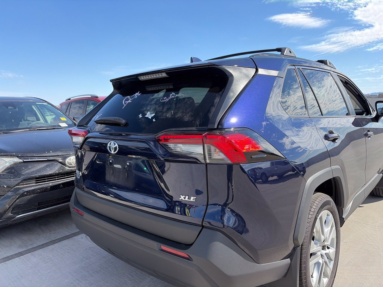 Used 2025 Toyota RAV4 XLE Premium w/ Weather Package FWD image 4