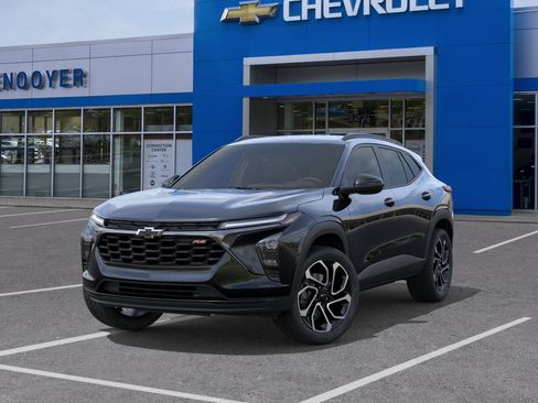 New 2025 Chevrolet Trax RS w/ Driver Confidence Package FWD image 30