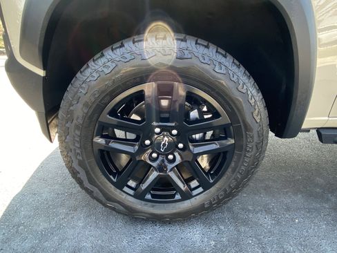 Used 2024 Chevrolet Colorado Trail Boss w/ Advanced Trailering Package image 8