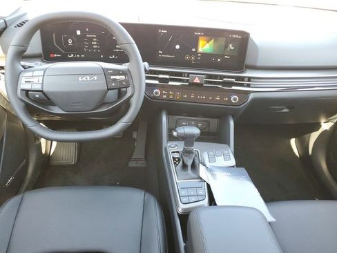 New 2026 Kia Sportage SX image 8