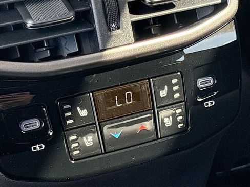 New 2026 Lexus RX 450h AWD image 21