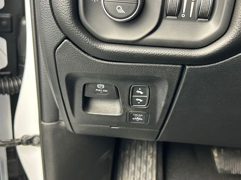 New 2026 RAM 1500 Laramie AWD/4WD image 24