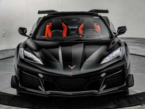 Used 2024 Chevrolet Corvette Z06 w/ Stealth Interior Trim Package RWD image 38