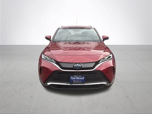 Used 2022 Toyota Venza XLE AWD/4WD image 2
