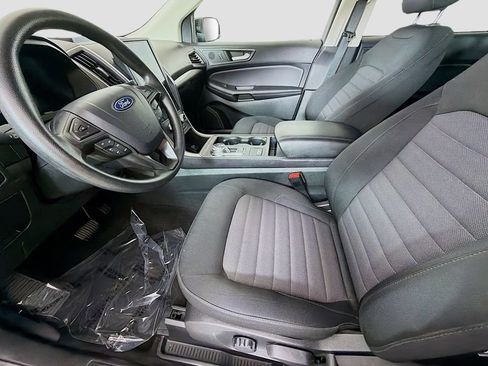 Used 2024 Ford Edge SE w/ Black Appearance Package AWD/4WD image 19