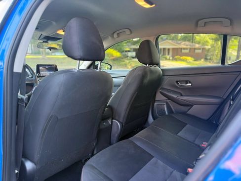 Used 2025 Nissan Sentra SR FWD image 11