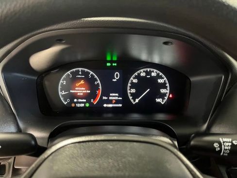 Used 2025 Honda HR-V LX image 25