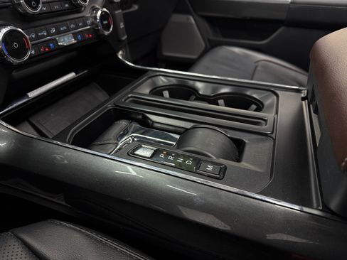 Used 2022 Ford F150 Lariat w/ Equipment Group 502A High image 26