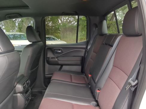 New 2026 Honda Ridgeline Black Edition image 13