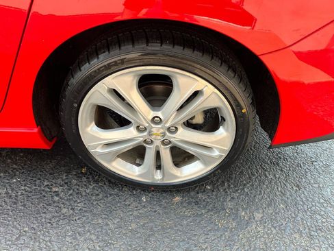 Used 2016 Chevrolet Cruze Premier FWD image 16
