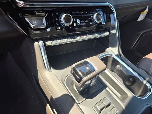 New 2026 GMC Sierra 1500 Denali AWD/4WD image 14