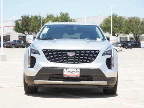 Used 2022 Cadillac XT4 Premium Luxury w/ Safety Alert Package AWD/4WD image 3