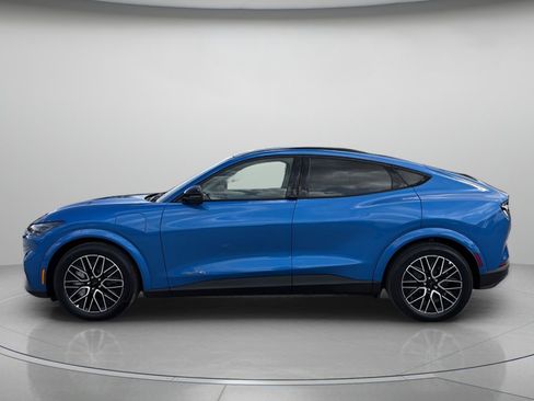 Used 2025 Ford Mustang Mach-E Premium AWD/4WD image 5