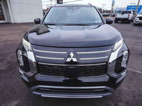 New 2026 Mitsubishi Outlander SEL FWD image 2