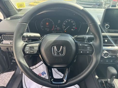 Used 2025 Honda Civic Sport image 10
