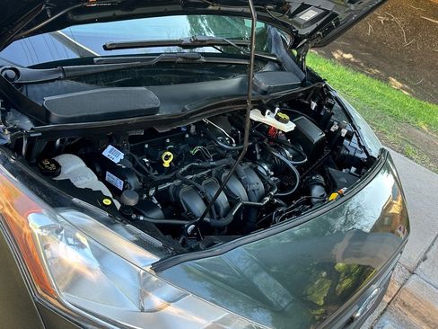 Used 2019 Ford Transit Connect XL image 52