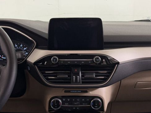 Used 2022 Ford Escape SE w/ Convenience Package image 12