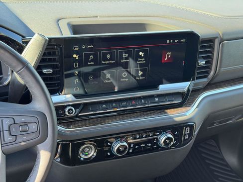 Used 2022 GMC Sierra 1500 Elevation image 3