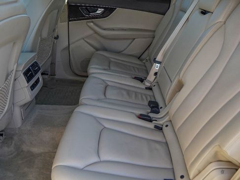 Used 2017 Audi Q7 3.0T Premium Plus image 28