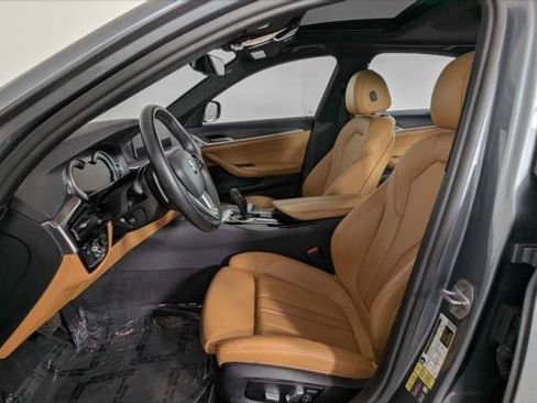 Used 2018 BMW 530e RWD image 14