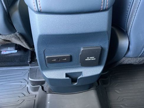 Used 2025 Ford Maverick Lariat w/ 4K Tow Package image 32