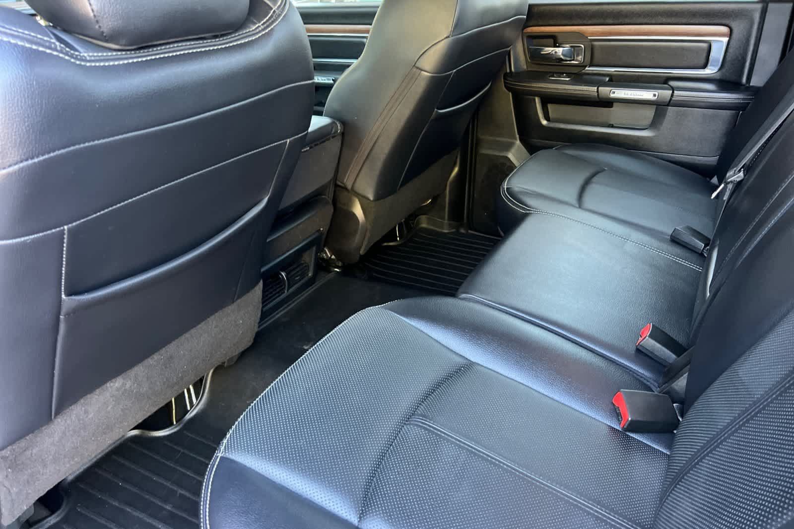 Used 2018 RAM 2500 Laramie AWD/4WD image 4