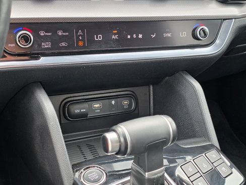 Used 2024 Kia Sportage SX image 22