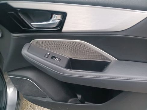 Used 2023 Acura MDX SH-AWD image 26