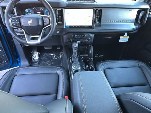 New 2025 Ford Bronco Badlands image 26