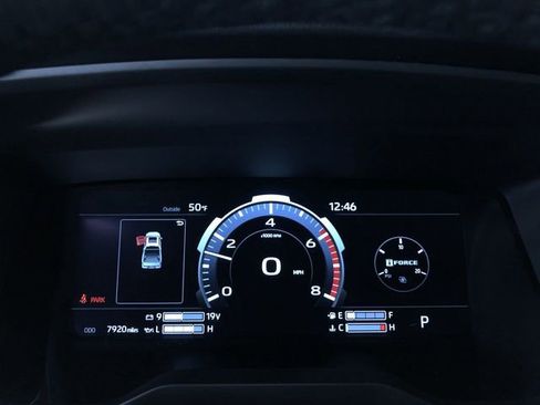 Used 2025 Toyota Tundra Limited image 26