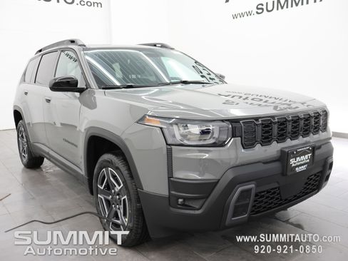 New 2026 Jeep Cherokee Laredo AWD/4WD image 2