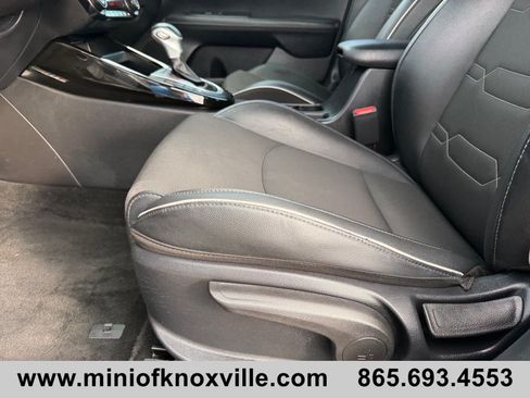 Used 2022 Kia Forte GT-Line w/ GT-Line Technology Package FWD image 11