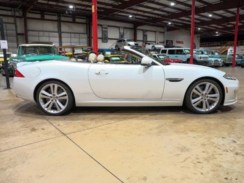 Used 2014 Jaguar XKR R RWD image 10