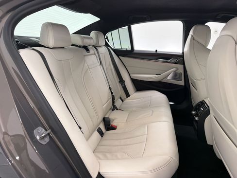 Used 2021 BMW M5 w/ Executive Package AWD/4WD image 32