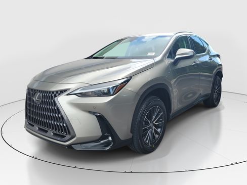 Certified 2024 Lexus NX 250 FWD w/ Towing Package (2000 Lbs) image 3
