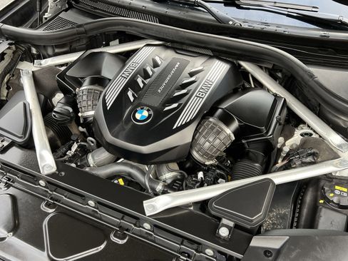 Used 2022 BMW X7 M50i image 28