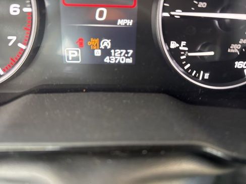 Used 2025 Subaru Outback Premium image 9