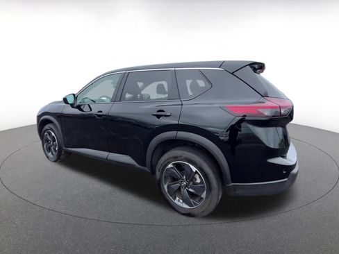 Used 2025 Nissan Rogue SV image 10