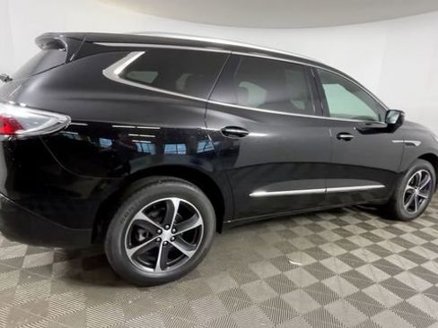 Used 2022 Buick Enclave Essence w/ Sport Touring Edition FWD image 4