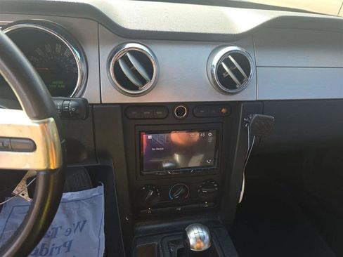 Used 2007 Ford Mustang GT RWD image 17