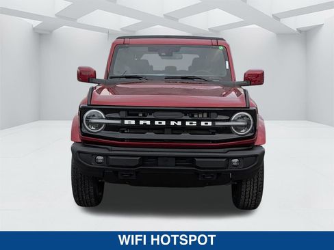 New 2026 Ford Bronco Outer Banks image 9