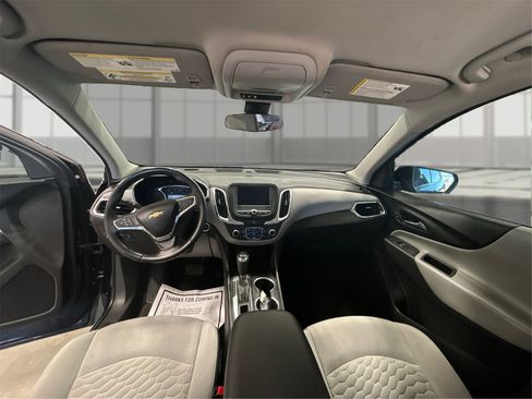 Used 2025 Chevrolet Equinox LT image 25