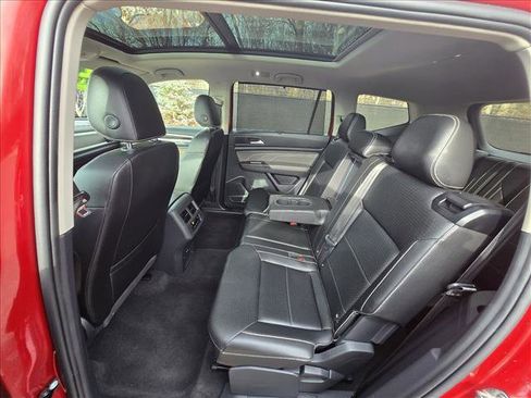 Certified 2022 Volkswagen Atlas SE w/ Panoramic Sunroof Package image 15